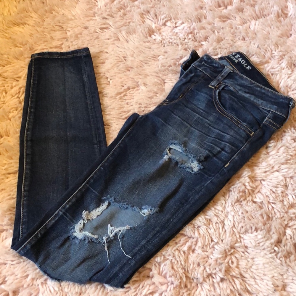 AE Ripped Jegging size 6
